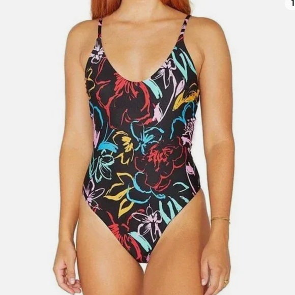 Hurley Low Back One Piece NWT - Picture 3 of 7
